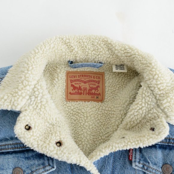 💙Levis Ex-Boyfriend Sherpa Trucker Denim Jean Jacket Size M💙 - Picture 10 of 13